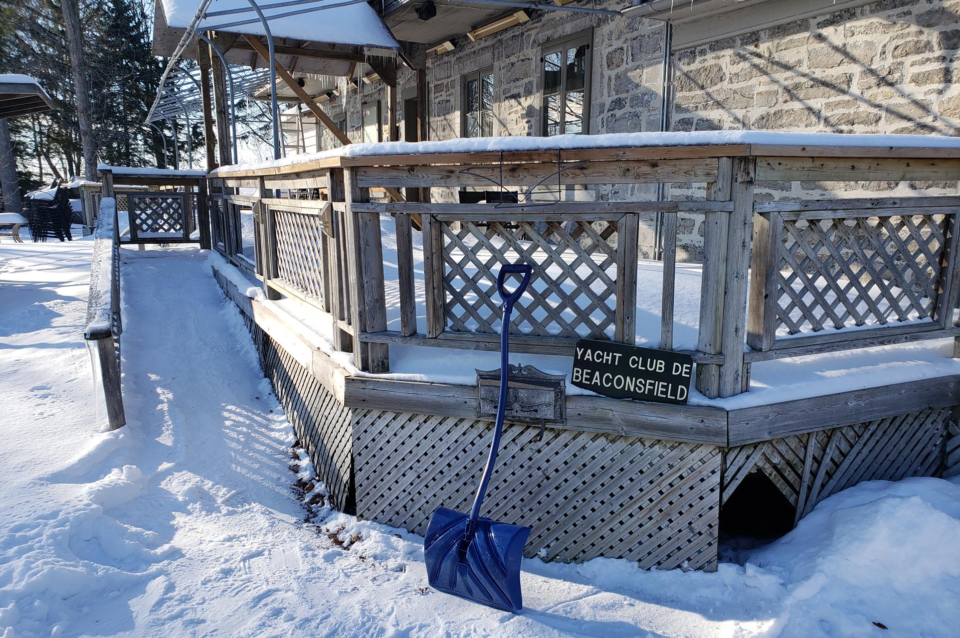 byc-deck-snow-1925x1280