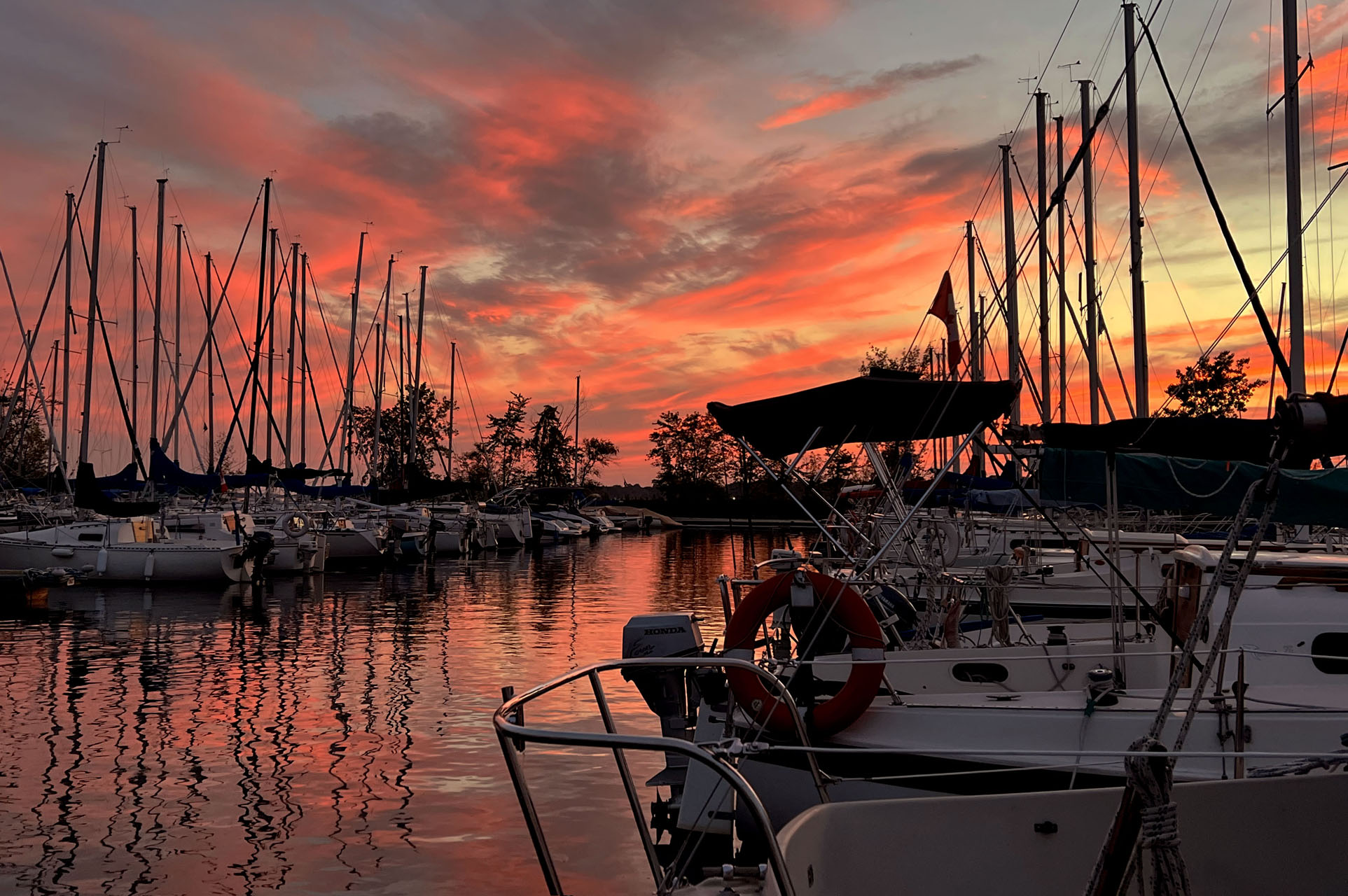 byc-sunset-harbour-1920x1280